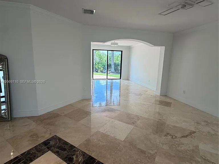 XX64 SW 15Xst Pl — Photo 15