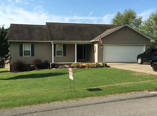 1411 Central Dr, Dexter, MO 63841