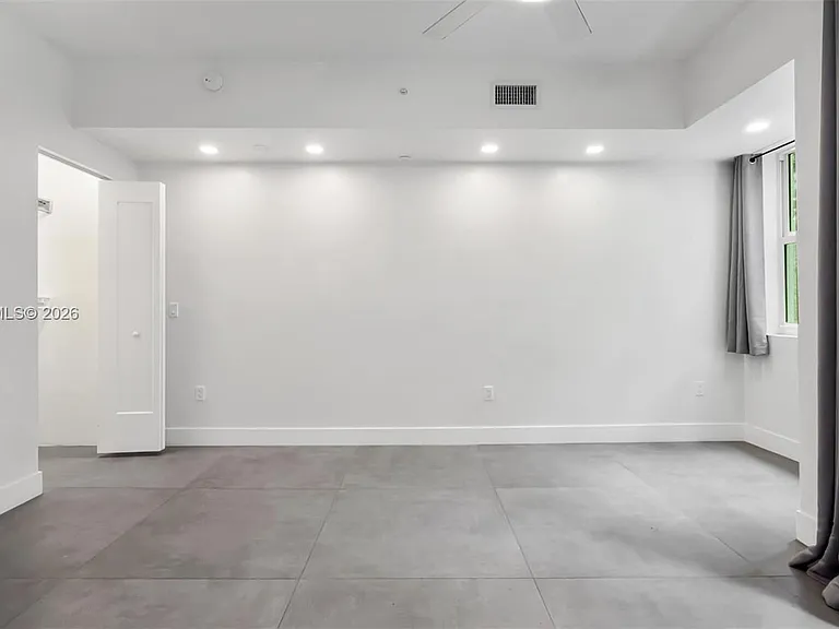 1536 NW 15th Ave #303 — Photo 8