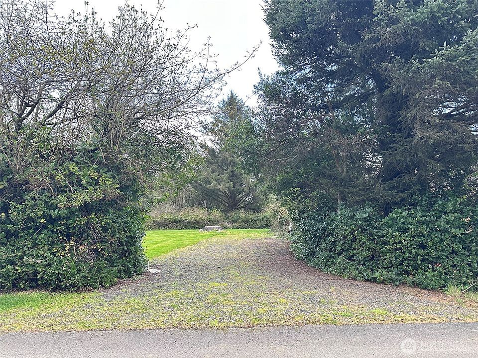 1st image of 324 Clover Creek Avenue NW