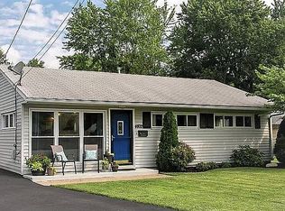 4802 Kingfisher Way, Lynnview, KY 40213