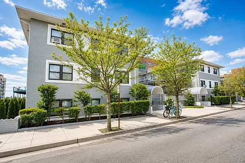 470 E Broadway #A8 Photo 1