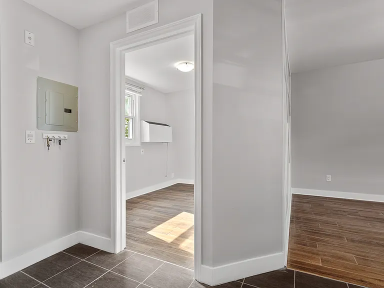 467 Slater St — Photo 61