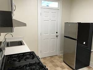 1st image of 1002-1004 Earnest S Brazill St #7