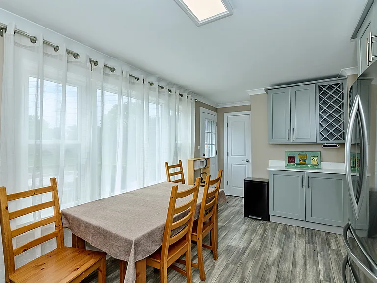 926 N Boxwood Dr #B — Photo 12