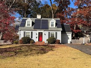 118 Field Rd, Longmeadow, MA 01106