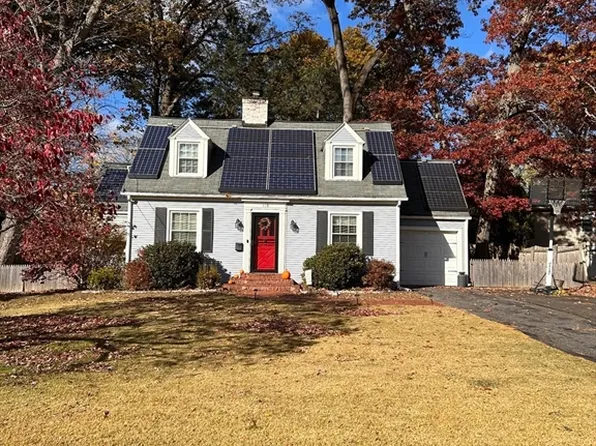 118 Field Rd, Longmeadow, MA 01106