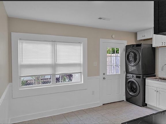 2nd image of 1544 Orange Grove Rd #A