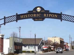 327 1/2 W Milgeo Ave, Ripon, CA 95366