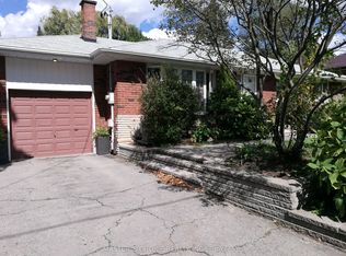 906 Walnut St W #BASEMENT, Whitby, ON L1N 2X3