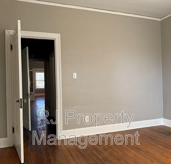 72 N Belvedere Blvd #4 — Photo 16