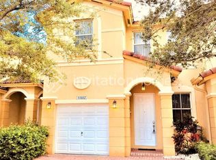 10882 NW 78th Ter, Doral, FL 33178