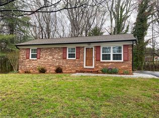 120 Sarah St, Mount Airy, NC 27030