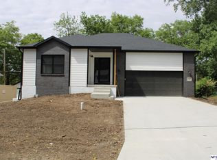 5520 Oldham St, Lincoln, NE 68506