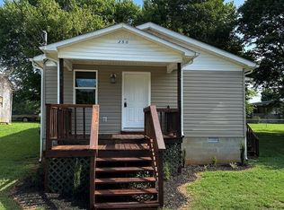 250 Mountain St, Doyle, TN 38559