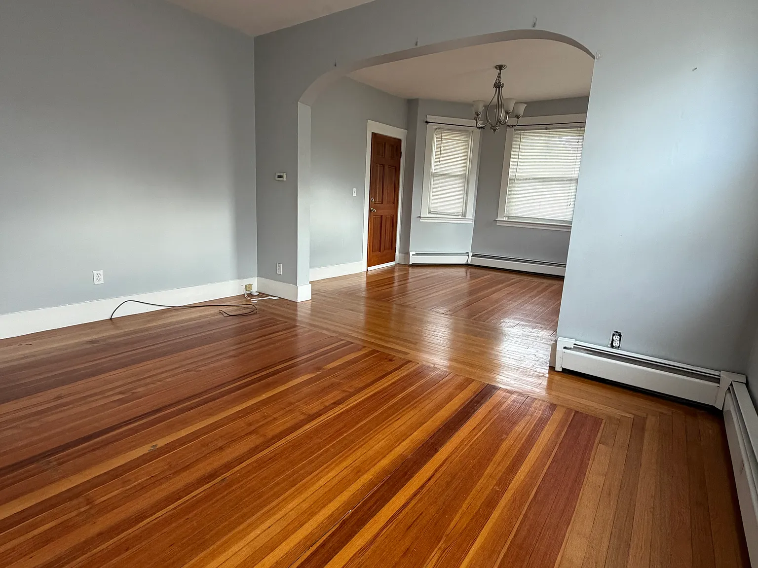 2 bed, 1200 sqft, $2,100 — Photo 3
