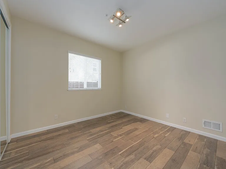3233 Harrison St #A — Photo 6