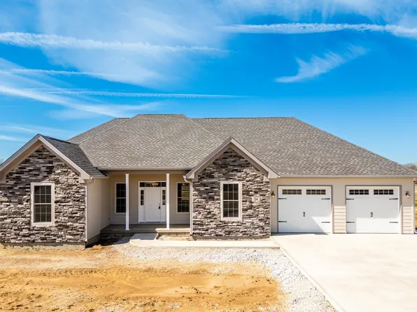 26 Fountain Dr, Covington, IN 47932