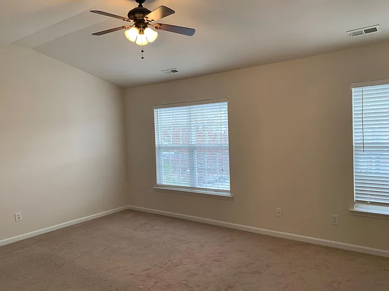409 Ruby Walk Dr — Photo 8