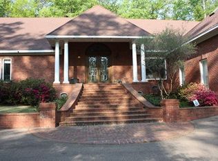 1681 Wooded Dr, Grenada, MS 38901