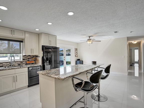 4th image of 11300 NW 22nd Street