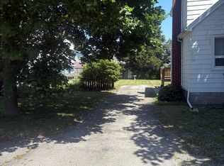 40 Oakwood St, Pt Colborne, ON L3K 5E9