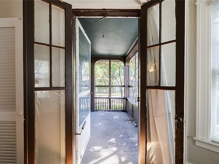 420 Harvard St #1 — Photo 12