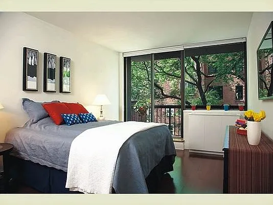 Sold by Stribling | media 13