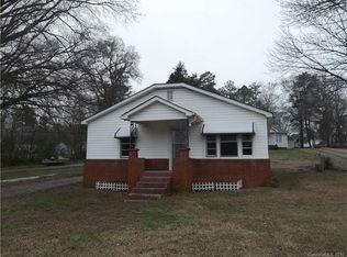 1053 Pine Circle Dr NW, Concord, NC 28027