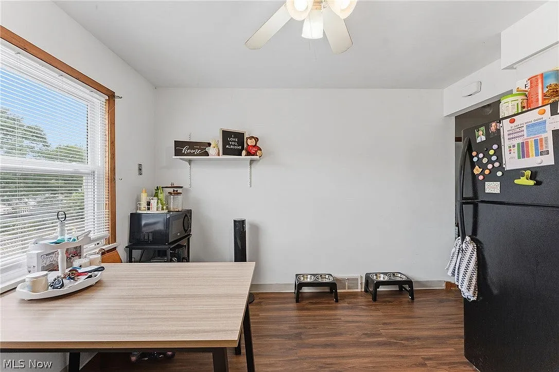 2 bed, $1,375 — Photo 4