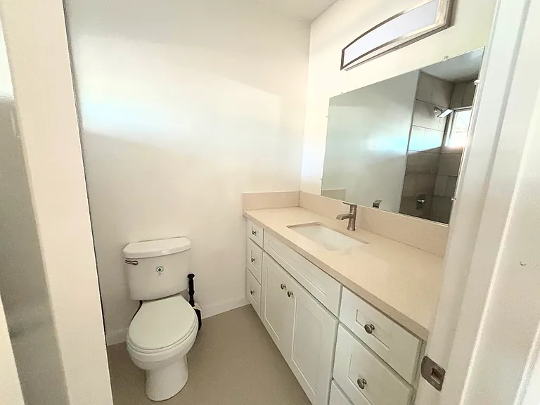 265 Lucas Ave #5 — Photo 11