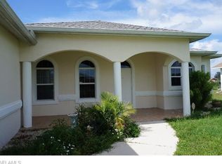 4104 25th St SW, Lehigh Acres, FL 33971