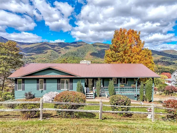 155 Orchard Dr #8, Waynesville, NC 28786