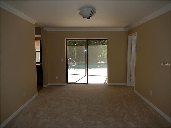 4th image of 520 Hadley Dr