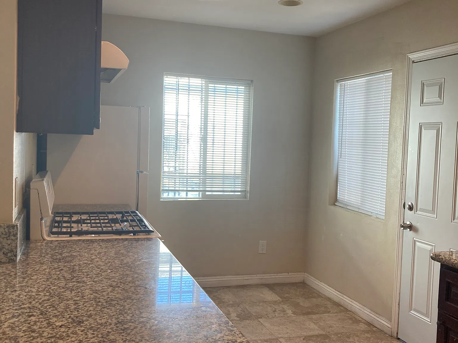 4957 Orange Ave — Photo 2