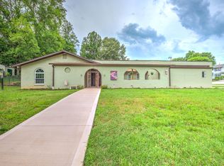 635 Woodland Dr, Clinton, TN 37716