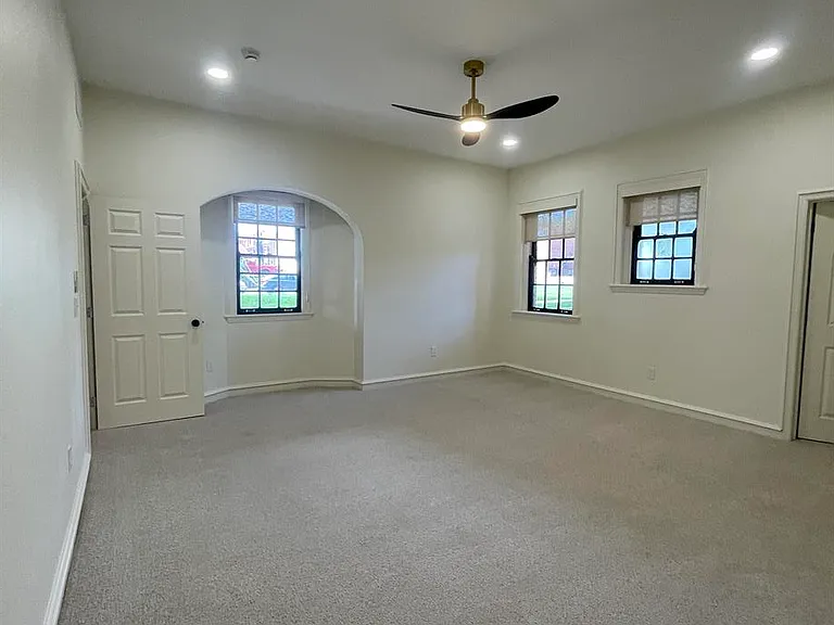 1005 Madison Ave — Photo 36