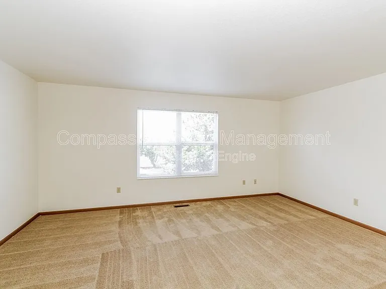 Hightree Townhomes — Photo 12