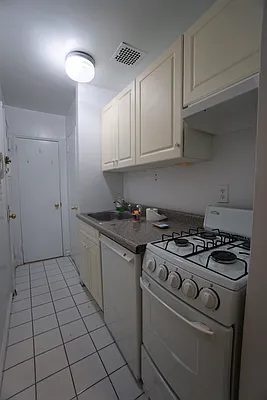 Rented by Best Apartments North Inc | media 29