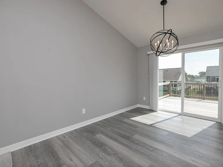 113 Fairway St — Photo 4
