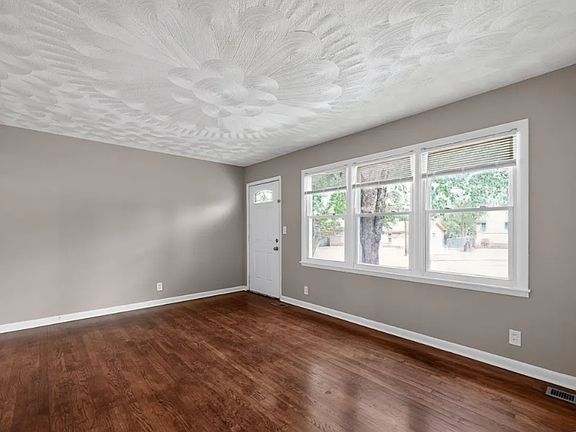 4th image of 4805 Doyce Ln NW