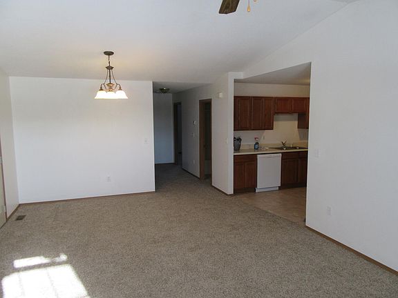 5th image of 453 Wilson Park Ln