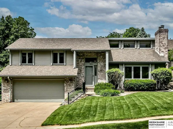 1618 N 126th St, Omaha, NE 68154