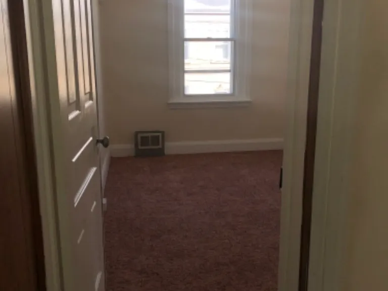 742 Genesee St — Photo 9