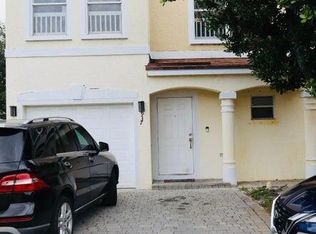 937 SW 15th St, Deerfield Beach, FL 33441