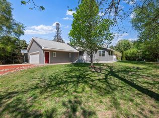 13370 205th St, Barrett, MN 56311