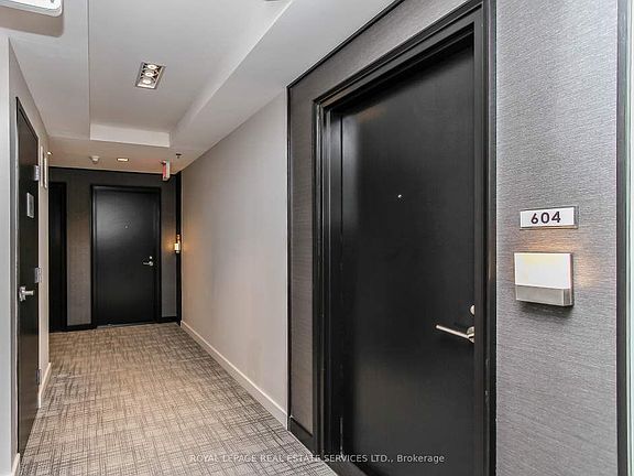 3rd image of 98 Richmond Rd #604