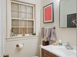 9357 Springfield Ave, Evanston, IL 60203