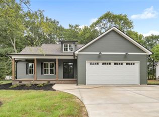 258 Addison Cir, Pelzer, SC 29669