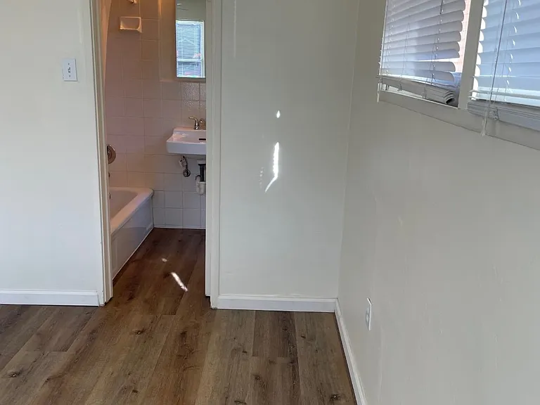 1710 Broad St — Photo 13